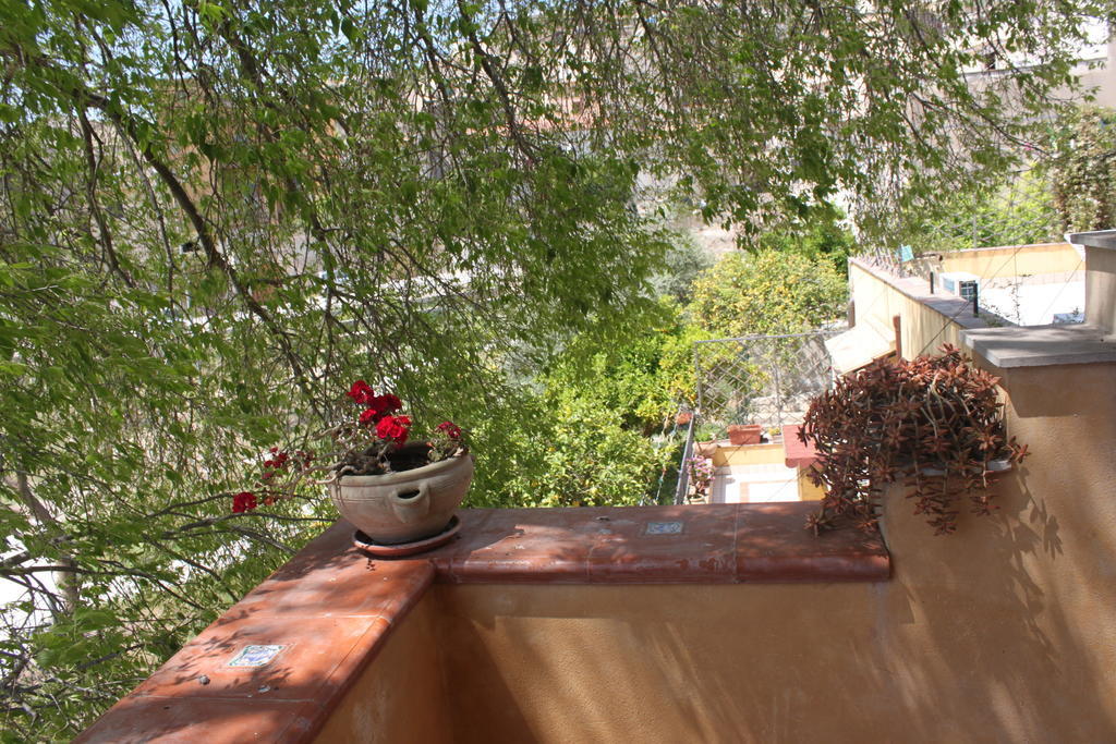 Il Giardino Di Pietra Acomodação com café da manhã Noto Quarto foto